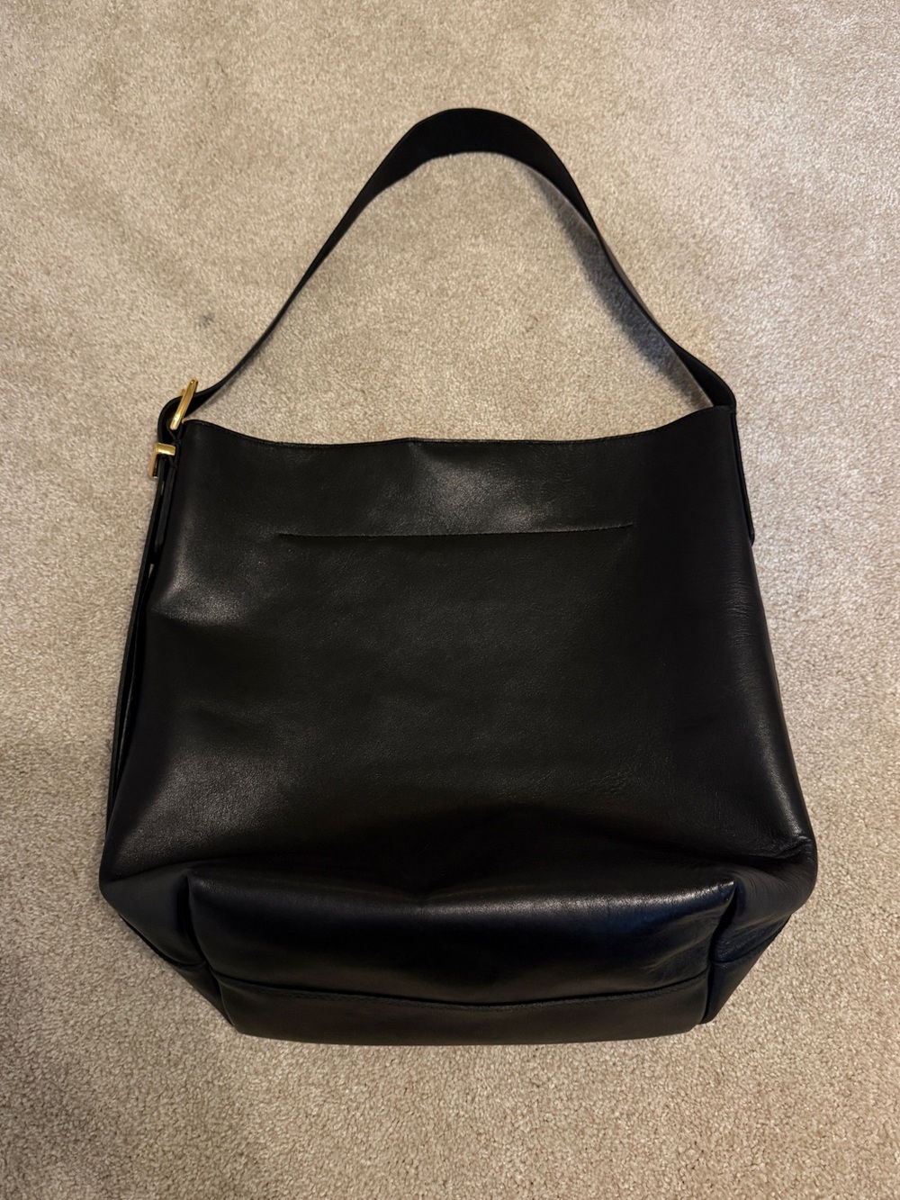 Madewell The Essential Bucket Tote | True Black